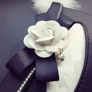 Organiseur Pare-Soleil Pour Mouchoirs Motif Camélia - ConfortVoiture.fr