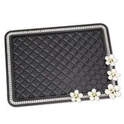 Tapis Antidérapant Tableau De Bord Avec Support Téléphone Daisy - ConfortVoiture.fr