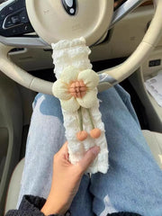 Protège-Ceinture Doux Avec Décoration Tournesol - ConfortVoiture.fr