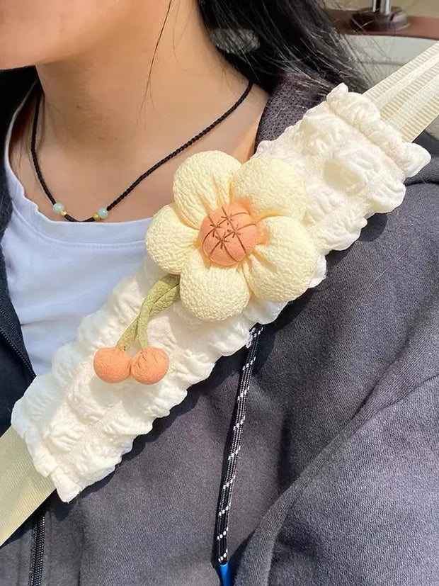 Protège-Ceinture Doux Avec Décoration Tournesol - ConfortVoiture.fr