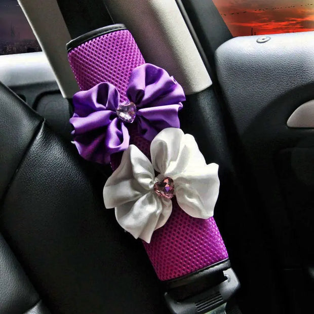 Protège-Ceinture Violet Avec Strass  Fleur - ConfortVoiture.fr